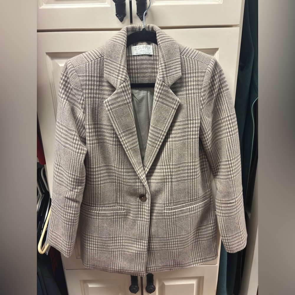 Z Supply Women's Plaid Blazer in Tan and Gray